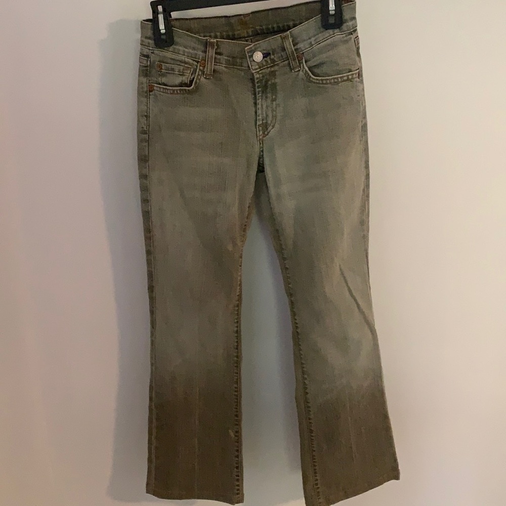Seven (7 for all mankind) jeans in size 26